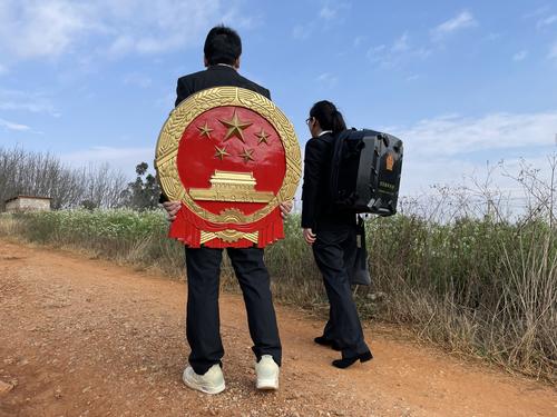 【我为群众办实事】石林法院“背包法庭”：走向彝乡群众心间 3