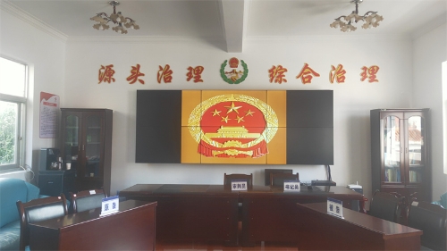 小箐村巡回法庭审判点_副本.jpg